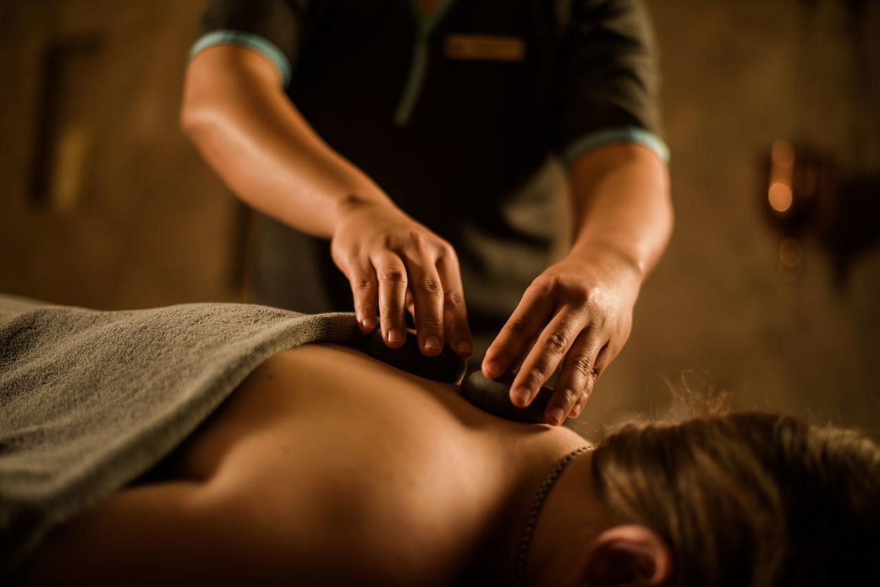 Hotel Grand Millennium Maskat Zewnętrze zdjęcie Ayurvedic massage